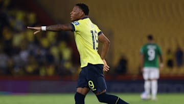 Gonzalo Plata marcou dois gols contra os bolivianos