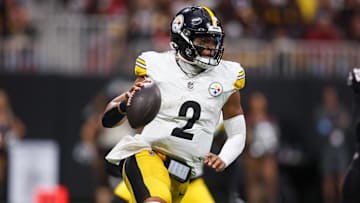 Sep 8, 2024; Atlanta, Georgia, USA; Pittsburgh Steelers quarterback Justin Fields (2) scrambles against the Atlanta Falcons in the fourth quarter at Mercedes-Benz Stadium. Mandatory Credit: Brett Davis-Imagn Images