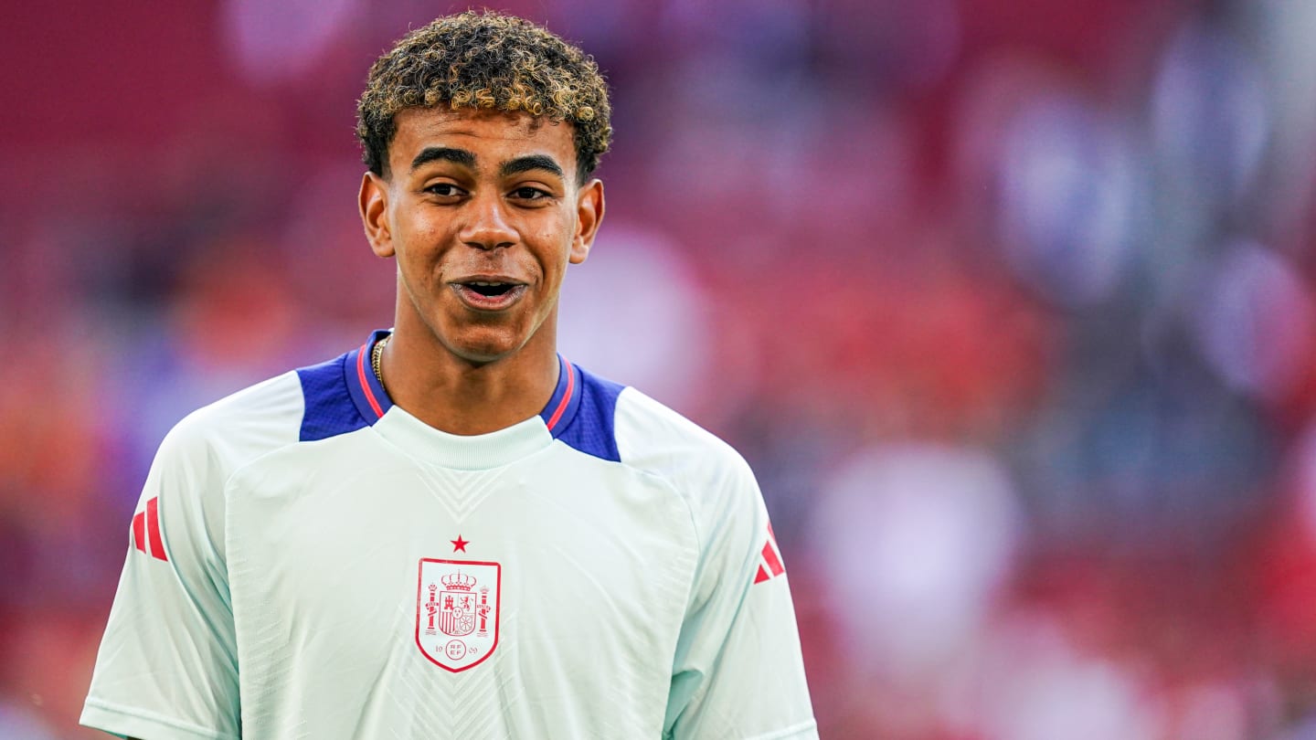 FC Barcelone : Lamine Yamal dévoile la star du football avec qui il