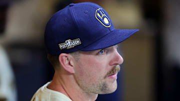 Milwaukee Brewers first baseman Rhys Hoskins