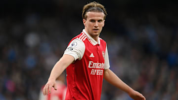 Manchester City v Arsenal FC - Premier League