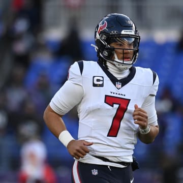 Jan 20, 2024; Baltimore, MD, USA; Houston Texans quarterback C.J. Stroud (7) warms up before a 2024 AFC divisional round game against the Baltimore Ravens at M&T Bank Stadium. Mandatory Credit: Tommy Gilligan-USA TODAY Sports