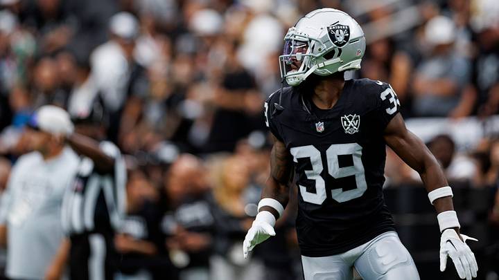 Cleveland Browns v Las Vegas Raiders