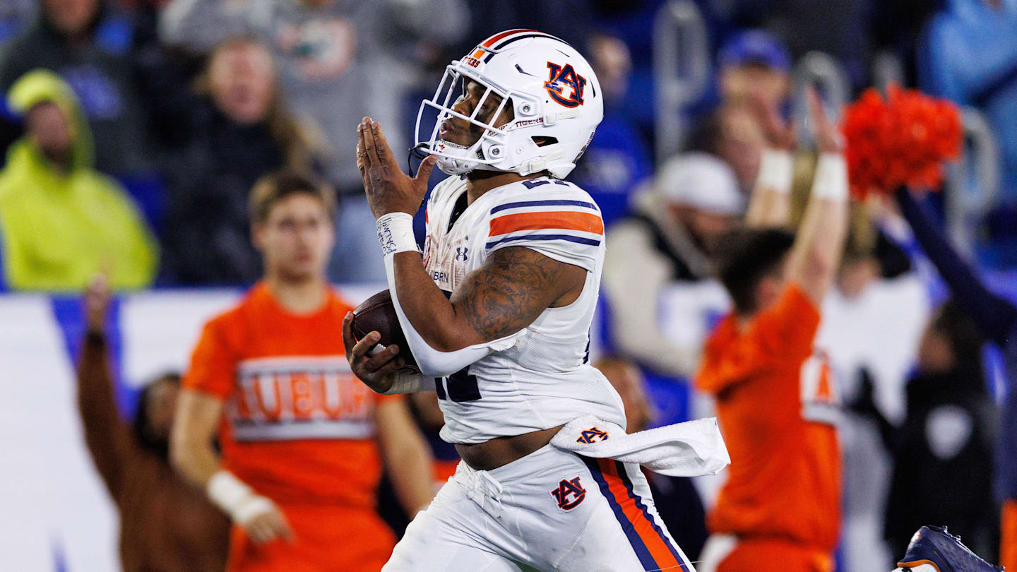 Jarquez Hunter Runs Wild as Auburn Knocks Out Wildcats 2410