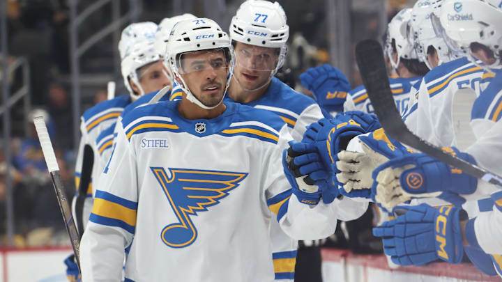 Oct 27, 2025; Pittsburgh, Pennsylvania, USA; St. Louis Blues right wing Mathieu Joseph (71) celebrates with teammates after scoring a goal against the Pittsburgh Penguins during the third period at PPG Paints Arena. Mandatory Credit: Charles LeClaire-Imagn Images