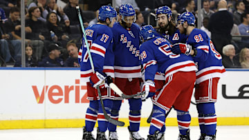 Carolina Hurricanes v New York Rangers