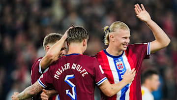 Haaland deu show à parte na goleada da Noruega 