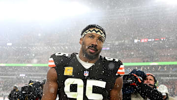 Pittsburgh Steelers v Cleveland Browns