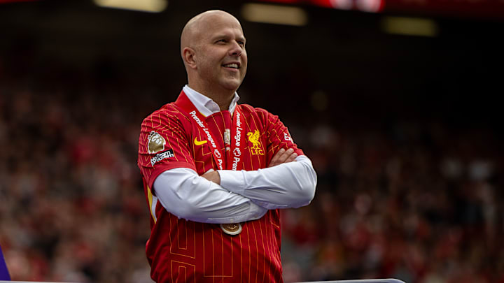 Arne Slot bénéficiera d'un effectif bien renforcé par le bon mercato estival des Reds. Arne Slot bénéficiera d'un effectif bien renforcé par le bon mercato estival des Reds.