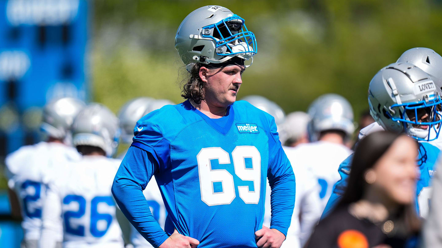 Detroit Lions Cross-Train Georgia's Tate Ratledge at Center During Rookie Camp