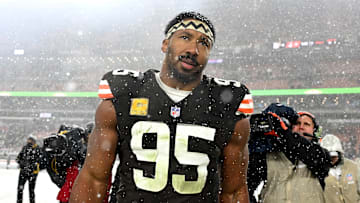 Pittsburgh Steelers v Cleveland Browns