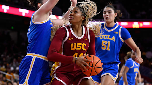 USC Trojans Kiki Iriafen
