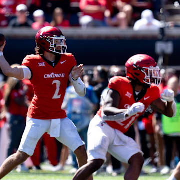 Cincinnati Bearcats quarterback Brendan Sorsby (2) throws a pass in the fourth quarter of the College Football game between the Cincinnati Bearcats and the Pittsburgh Panthers at Nippert Stadium in Cincinnati on Saturday, Sept. 7, 2024.