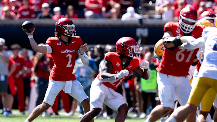 Cincinnati Bearcats quarterback Brendan Sorsby (2) throws a pass in the fourth quarter of the College Football game between the Cincinnati Bearcats and the Pittsburgh Panthers at Nippert Stadium in Cincinnati on Saturday, Sept. 7, 2024.