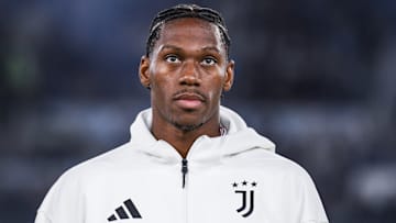 Der Kanadier Jonathan David wird Juventus wohl nicht verlassen Der Kanadier Jonathan David wird Juventus wohl nicht verlassen