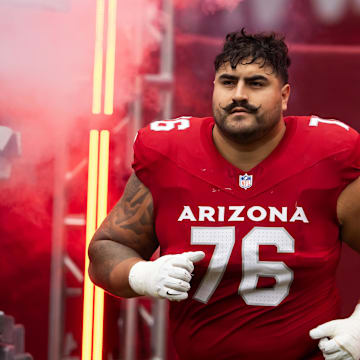 Sep 29, 2024; Glendale, Arizona, USA; Arizona Cardinals guard Will Hernandez (76) against the Washington Commanders at State Farm Stadium. Mandatory Credit: Mark J. Rebilas-Imagn Images