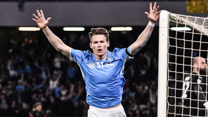 Scott McTominay spielt eine überragende Saison in Neapel. Scott McTominay spielt eine überragende Saison in Neapel.