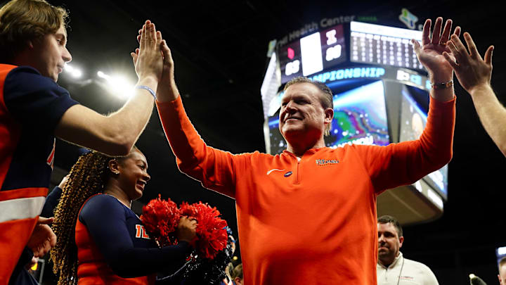 Mar 23, 2024; Omaha, NE, USA; Illinois Fighting Illini head coach Brad Underwood leaves the court after the game against the Duquesne Dukes in the second round of the 2024 NCAA Tournament at CHI Health Center Omaha. Mandatory Credit: Dylan Widger-Imagn Images Mar 23, 2024; Omaha, NE, USA; Illinois Fighting Illini head coach Brad Underwood leaves the court after the game against the Duquesne Dukes in the second round of the 2024 NCAA Tournament at CHI Health Center Omaha. Mandatory Credit: Dylan Widger-Imagn Images