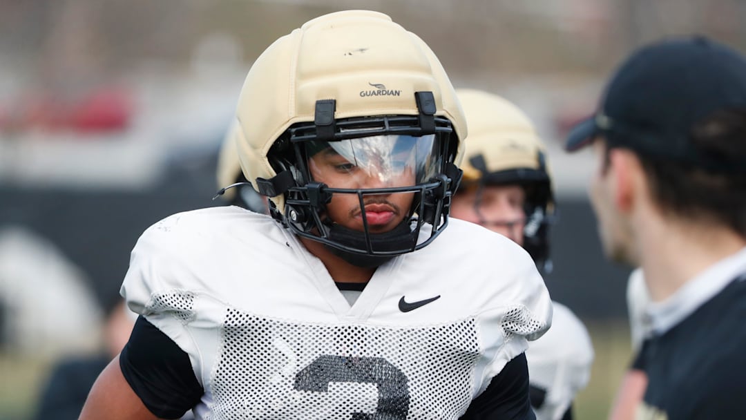 Purdue Boilermakers defensive back Sterling Smith (3) jogs down field 