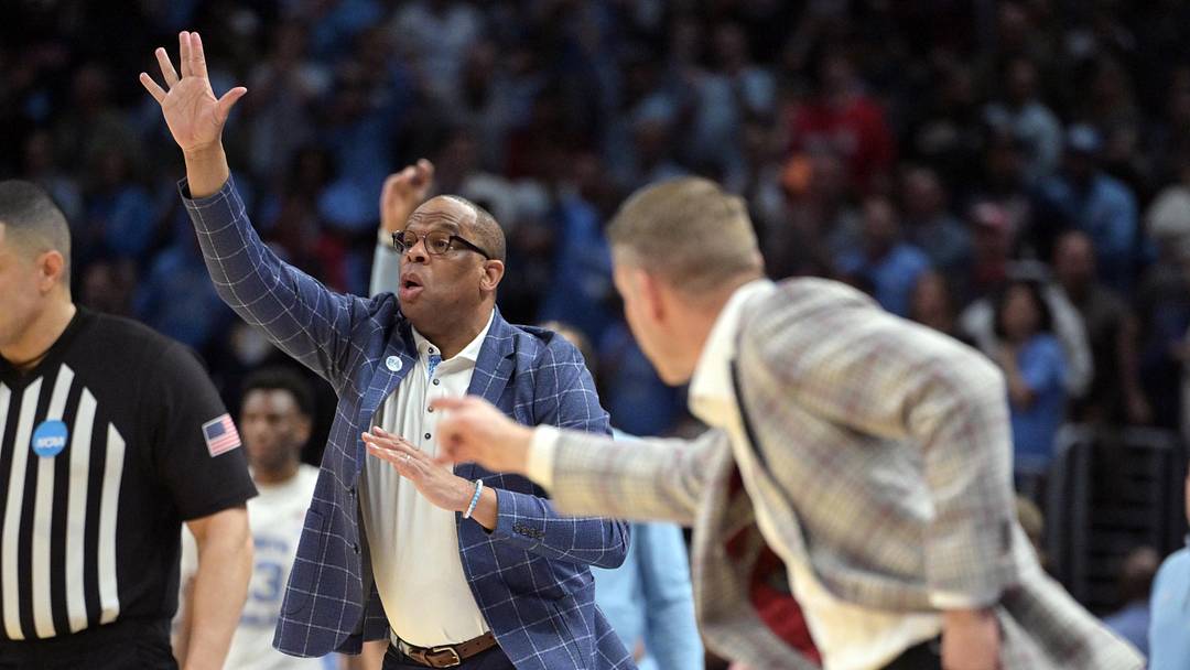 UNC basketball head coach Hubert Davis