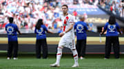 Jogador esteve em campo na Copa do Mundo de Clubes