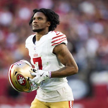 Jan 5, 2025; Glendale, Arizona, USA; San Francisco 49ers cornerback Charvarius Ward (7) against the Arizona Cardinals at State Farm Stadium. Mandatory Credit: Mark J. Rebilas-Imagn Images