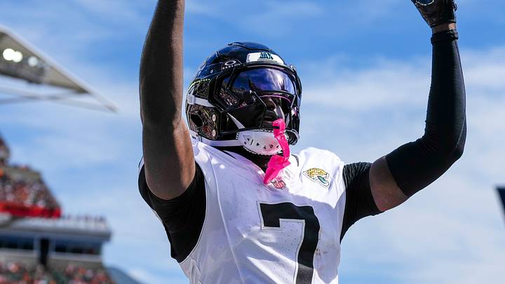 Jacksonville Jaguars wide receiver Brian Thomas Jr. (7) celebrates a touchdown catch in the second quarter of the NFL Week 4 game between the Cincinnati Bengals and the Jacksonville Jaguars at Paycor Stadium in Cincinnati on Sunday, Oct. 4, 2026.