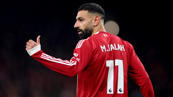 Aos 33 anos, o egípcio Salah soma oito participações em gols - considerando três assistências - em 19 jogos na temporada 2025/26