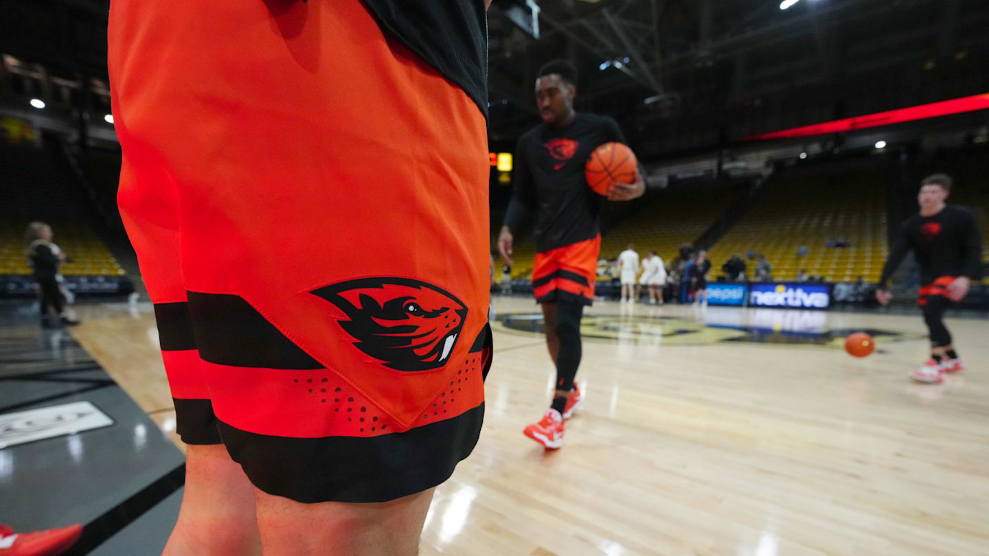 WATCH Highlights of New Oregon State Guard Liutauras Lelevicius