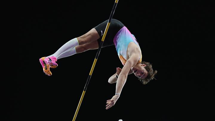 Esta derrota de Duplantis en su propio país fue la gran noticia de la reunión y eclipsó la actuación del resto de figuras. Esta derrota de Duplantis en su propio país fue la gran noticia de la reunión y eclipsó la actuación del resto de figuras.