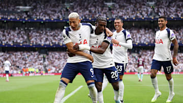 Tottenham Hotspur v Burnley - Premier League