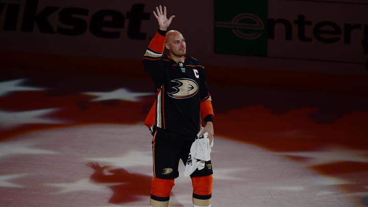 Apr 24, 2022; Anaheim, California, USA; Anaheim Ducks center Ryan Getzlaf (15) acknowledges spectators following the game against the St. Louis Blues at Honda Center. Mandatory Credit: Gary A. Vasquez-USA TODAY Sports