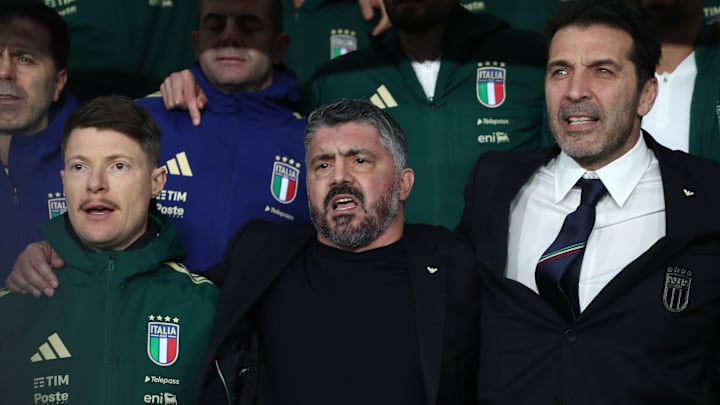 Gennaro Gattuso y Gianluigi Buffon, dos referentes del futbol italiano, dimitieron de sus cargos tras el fracaso de la selección nacional.