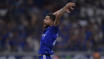 João Marcelo é figura de confiança na defesa do Cruzeiro.