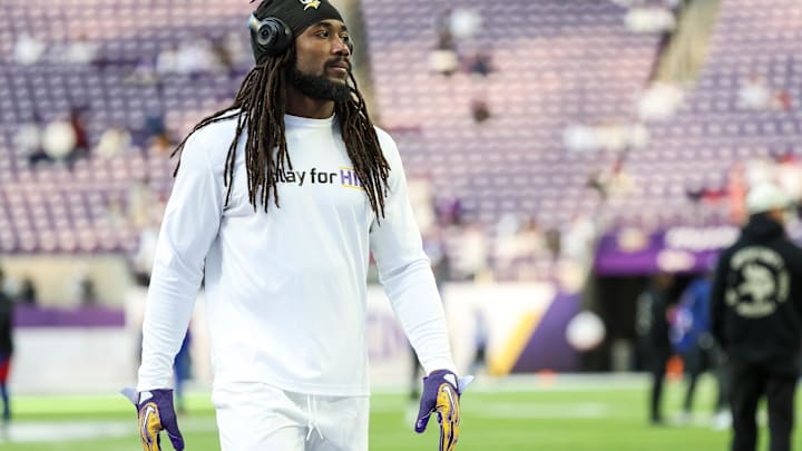 Dec 24, 2022; Minneapolis, Minnesota, USA; Minnesota Vikings running back Dalvin Cook (4) warms up before the game against the New York Giants at U.S. Bank Stadium. 