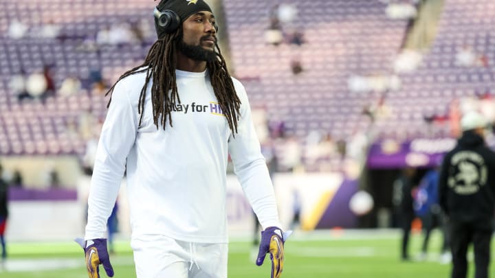 Dec 24, 2022; Minneapolis, Minnesota, USA; Minnesota Vikings running back Dalvin Cook (4) warms up before the game against the New York Giants at U.S. Bank Stadium. 