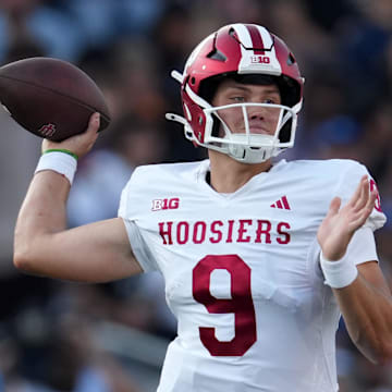 Indiana Hoosiers quarterback Kurtis Rourke (9) throws the ball against UCLA at the Rose Bowl. 