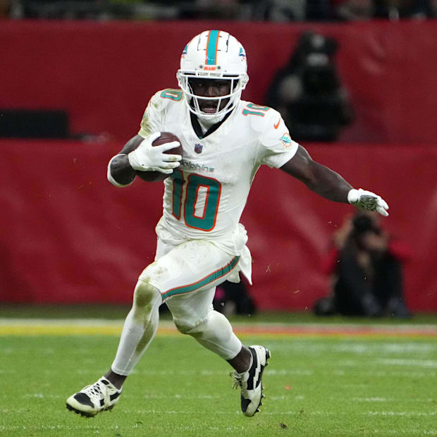 Miami Dolphins receiver Tyreek Hill
