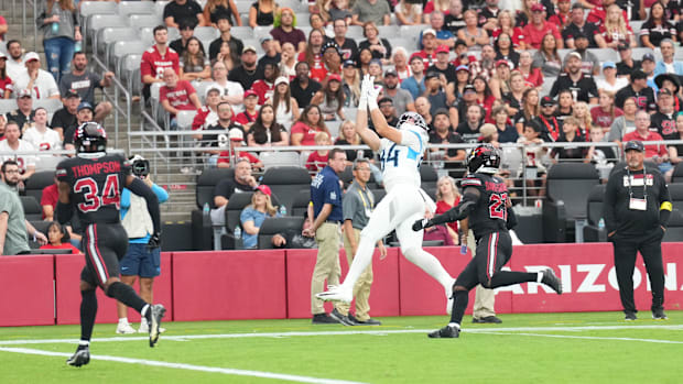 Tennessee Tight end Gunnar Hel