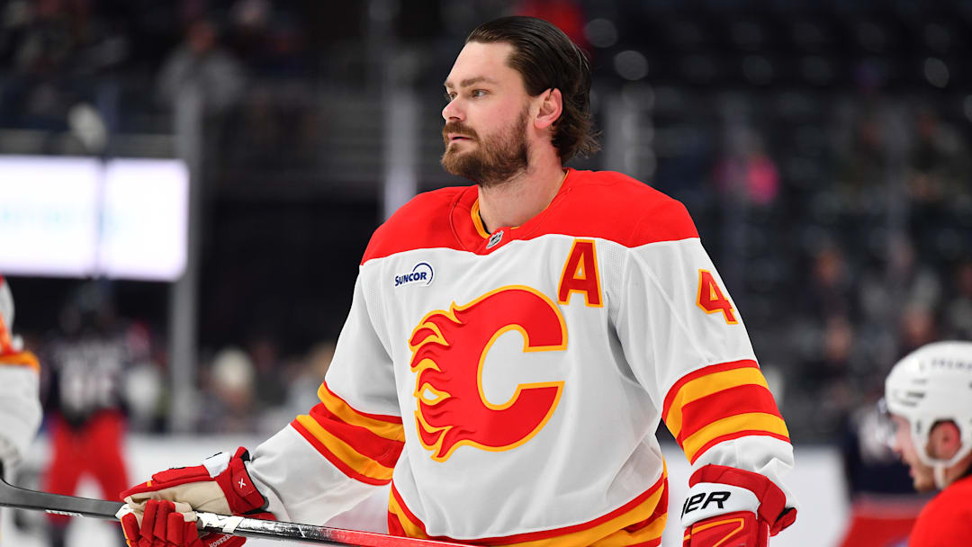 Calgary Flames v Columbus Blue Jackets