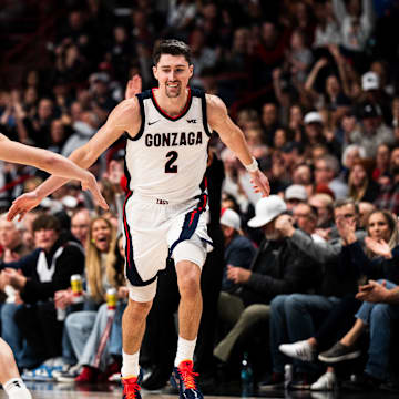 Gonzaga Bulldogs Mario Saint-Supery (17) and Steele Venters (2).