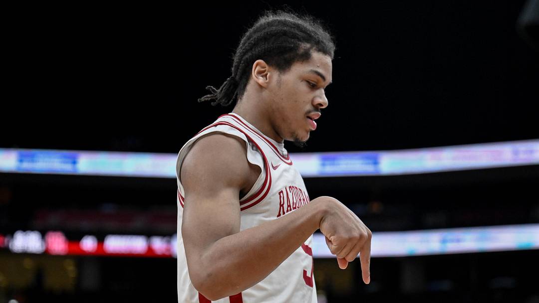 Dec 20, 2025; Newark, New Jersey, USA; Arkansas Razorbacks guard Darius Acuff Jr. (5) reacts after making a shot against the Houston Cougars during the first half at Prudential Center. Dec 20, 2025; Newark, New Jersey, USA; Arkansas Razorbacks guard Darius Acuff Jr. (5) reacts after making a shot against the Houston Cougars during the first half at Prudential Center.