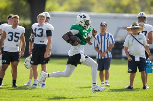 Gerry Bohanon runs down the sideline at Fall camp