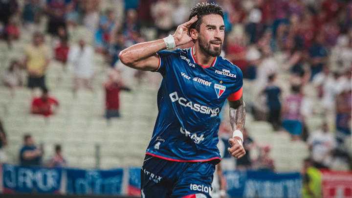 juan martín lucero, camisa 9 do fortaleza em 2025