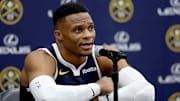 Tras jugar en las recientes campañas para Lakers y Clippers, Russell Westbrook ahora representa a los Nuggets