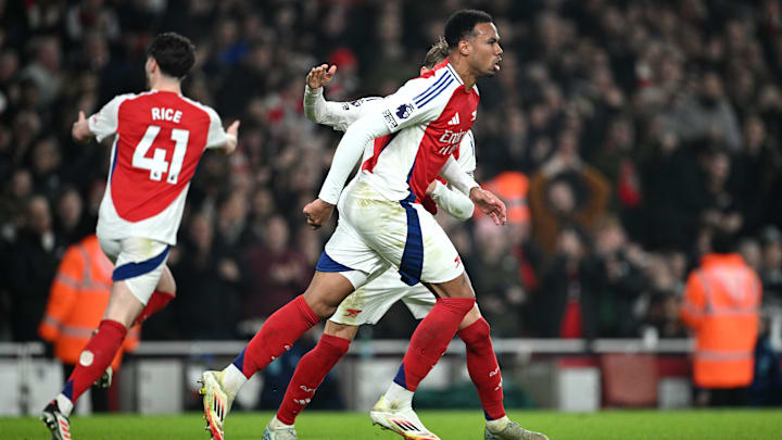 The Gunners came from behind to win 2-1