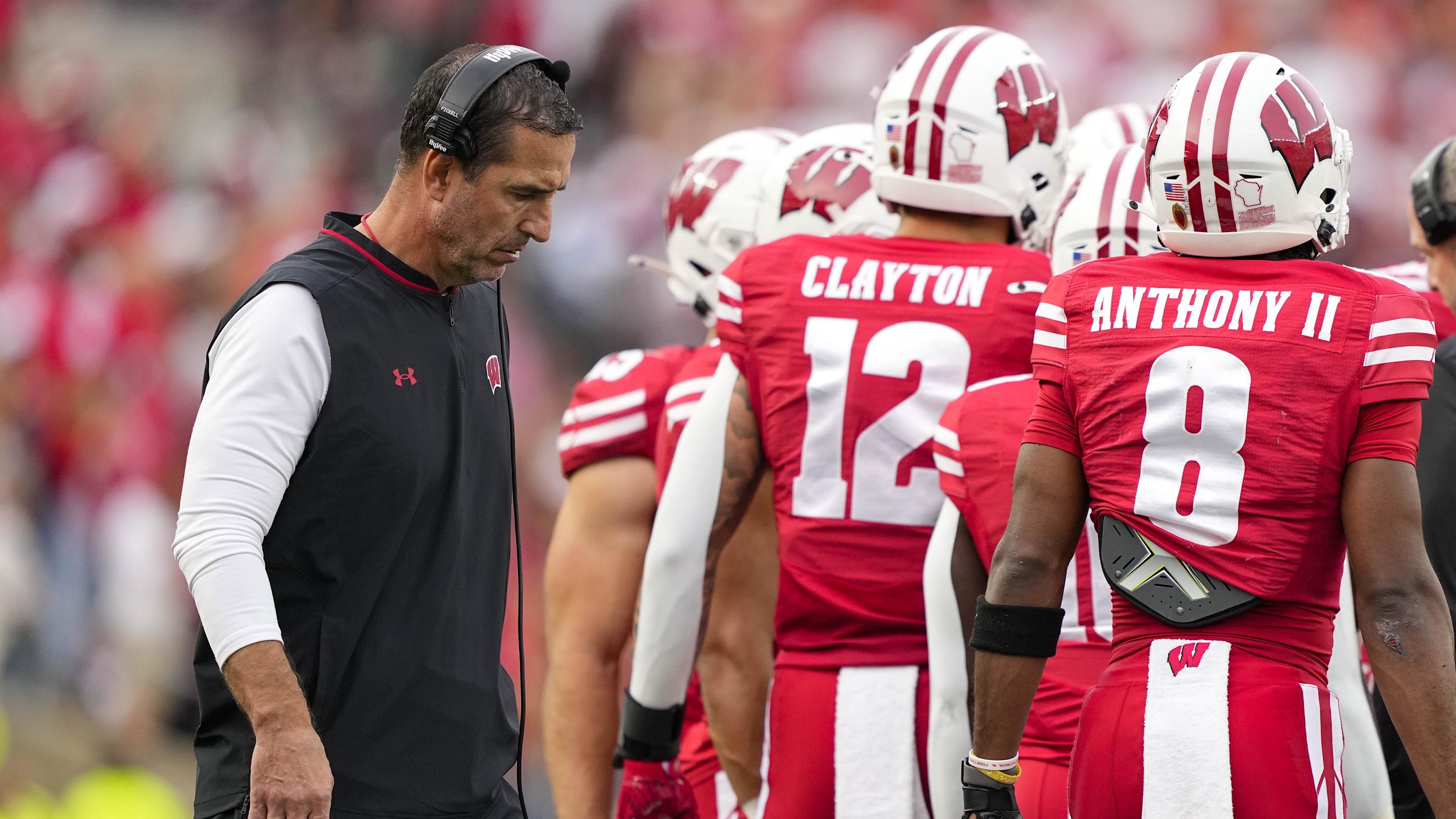 Oregon Pursues Utah WR; Wisconsin Class Under Pressure