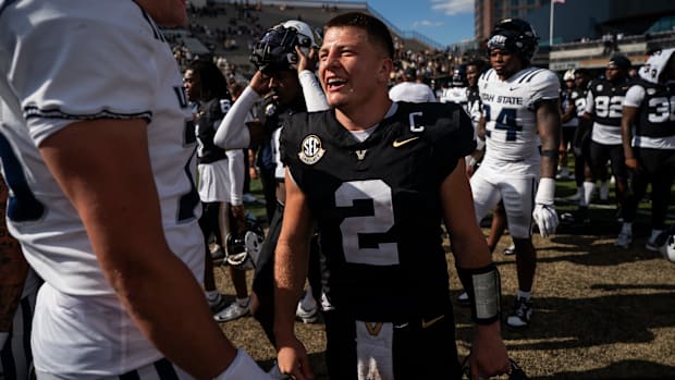 Vanderbilt Commodores quarterback Diego Pavia