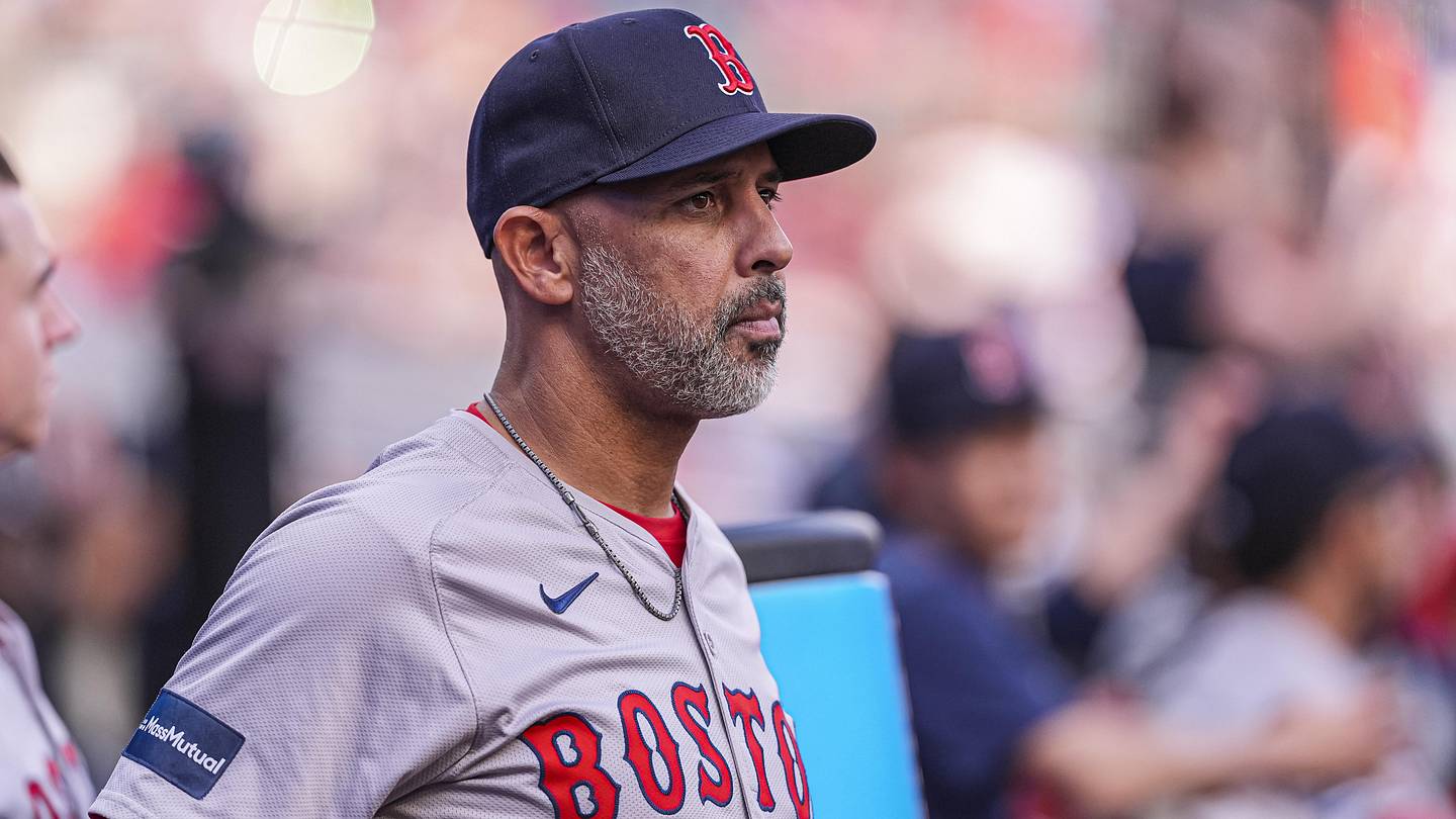Ump Show: Red Sox give up run on foul ball that doesn't leave infield - Vimarsana News