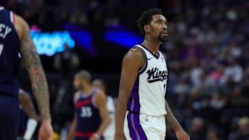 Nov 8, 2024; Sacramento, California, USA; Sacramento Kings guard Malik Monk (0) during the game against the Los Angeles Clippers at Golden 1 Center. Mandatory Credit: Sergio Estrada-Imagn Images
